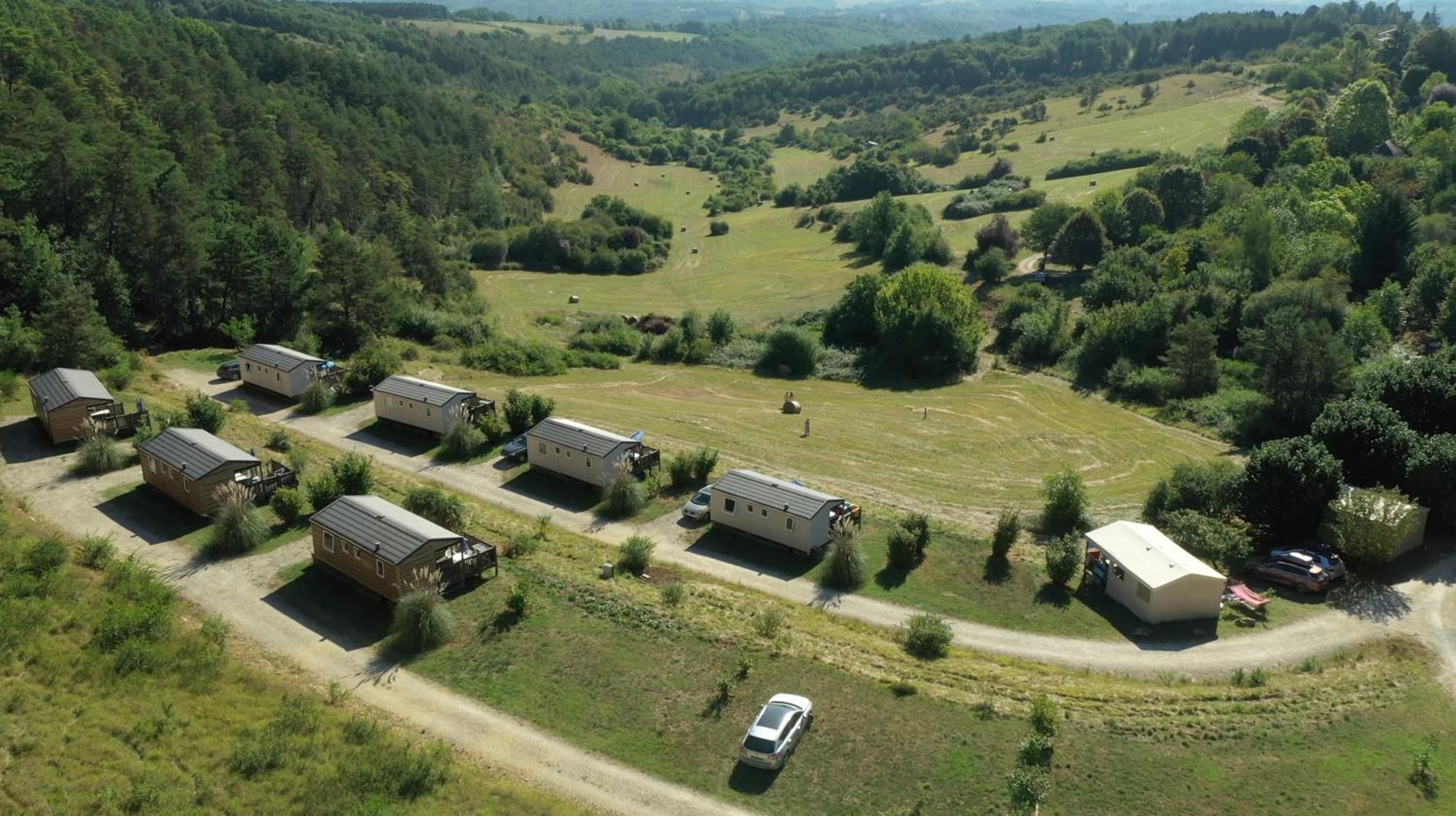 Camping Les Terrasses De Dordogne Rouffignac Saint-Cernin Exterior foto