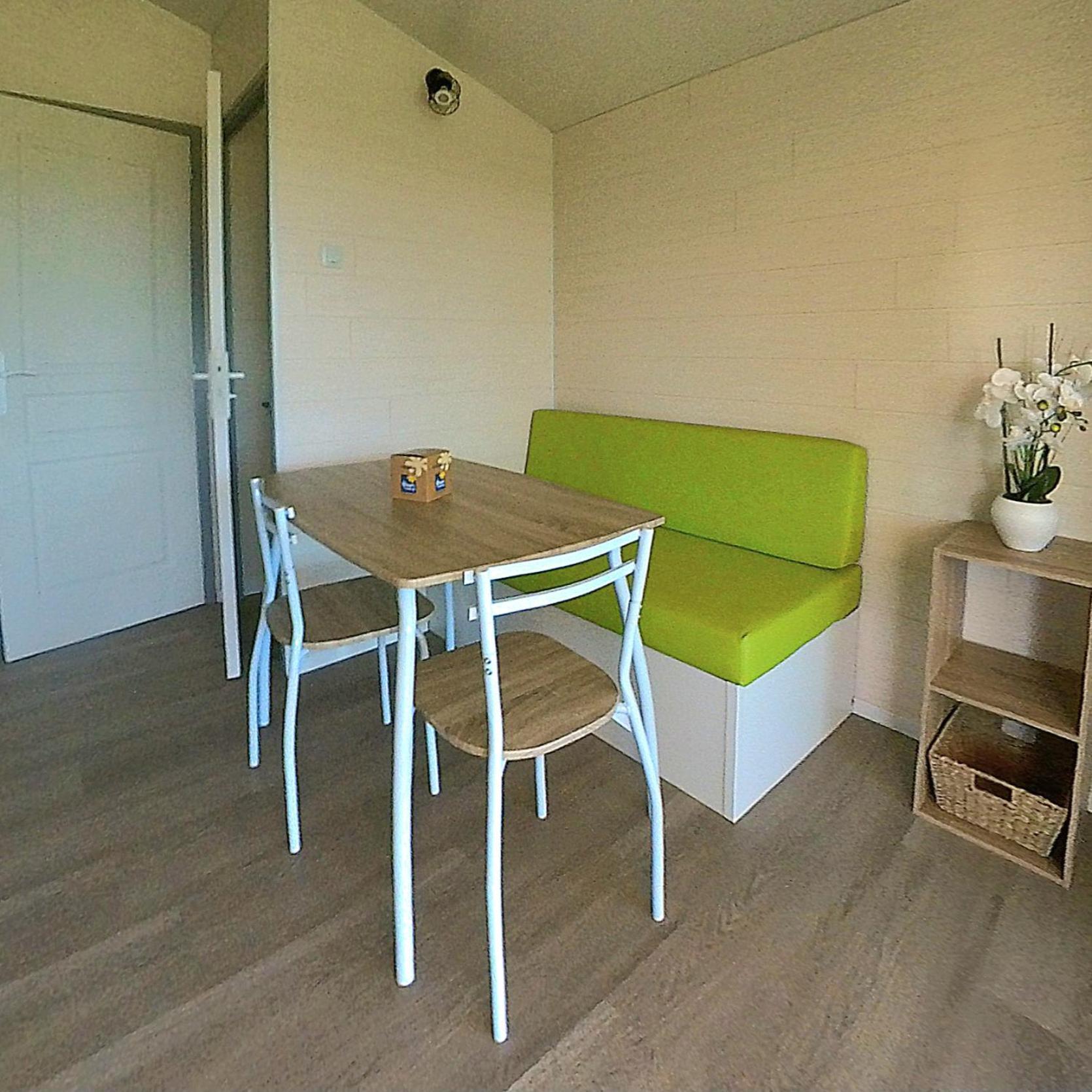 Camping Les Terrasses De Dordogne Rouffignac Saint-Cernin Habitación foto
